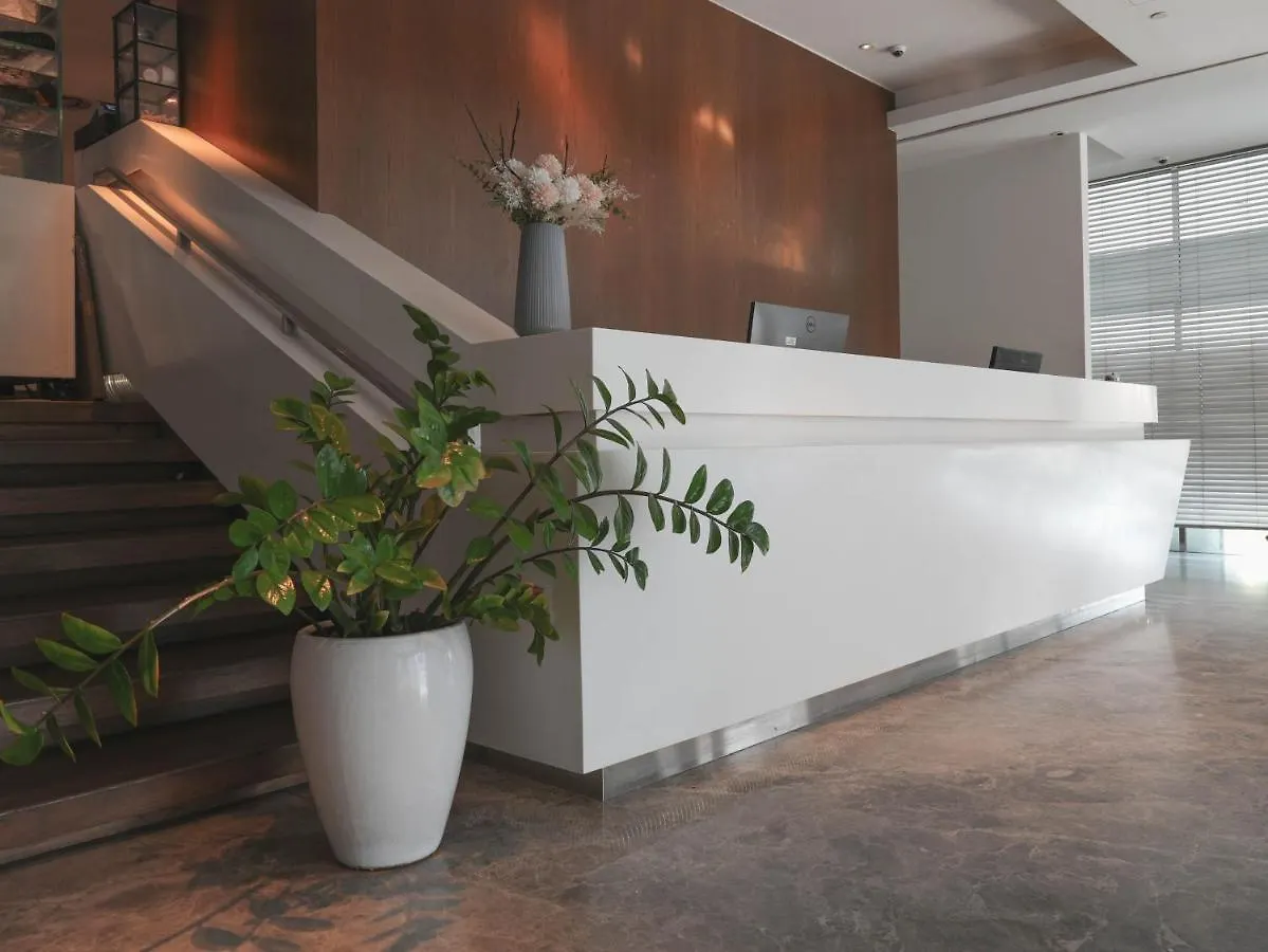 ***  סינגפור Amrise Hotel Kitchener, Check In 9Pm, Check Out 8Am סינגפור